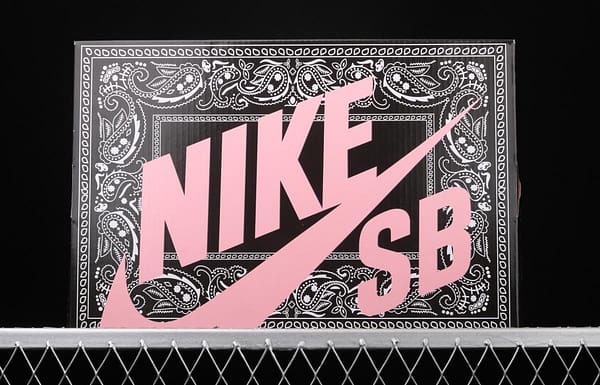 Travis Scott × SB DUNK joint name board shoes cashew fruit CT5053-001 - Image 2