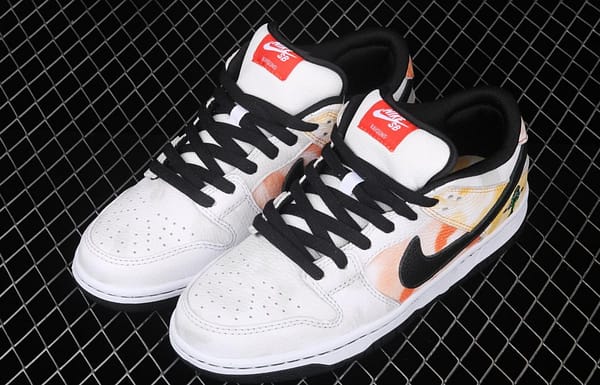 NIKE SB DUNK Low Raygun low-top casual air cushion shoes alien embroidery BQ6832-101, - Image 11