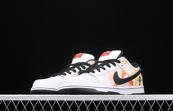 NIKE SB DUNK Low Raygun low-top casual air cushion shoes alien embroidery BQ6832-101, - Image 15