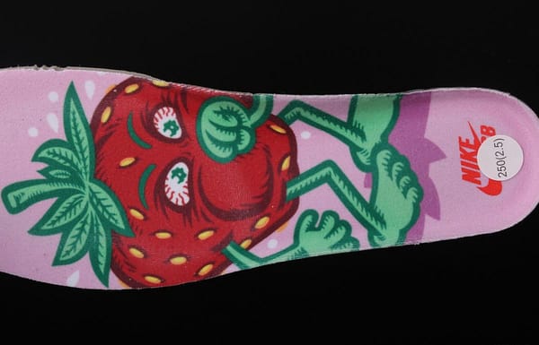 NIKE SB DUNK High Strawberry Cough strawberry green casual skateboard shoes CW7093-600 - Image 3