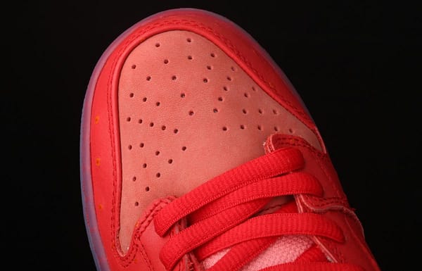 NIKE SB DUNK High Strawberry Cough strawberry green casual skateboard shoes CW7093-600 - Image 10