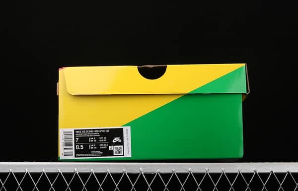 NIKE SB DUNK High Strawberry Cough strawberry green casual skateboard shoes CW7093-600 - Image 12