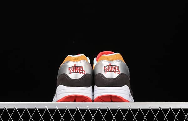 NIKE Air Max 1 on-screen green retro air cushion casual running shoes CZ8138-100 - Image 13