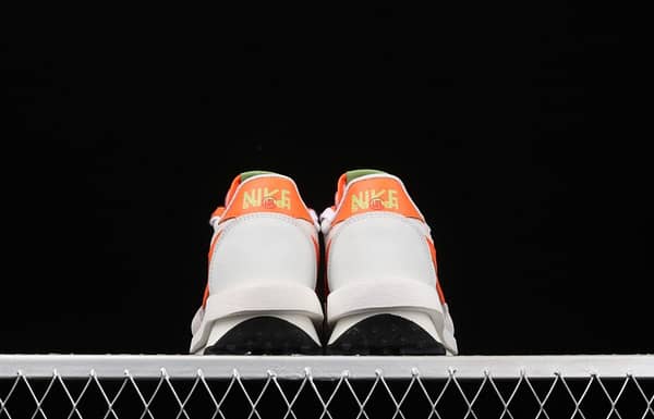 Sacai x NIKE LVD Waffle Daybreak co-signed catwalk style transparent net stitching double hook Swoosh running shoes DH1347-100 - Image 13