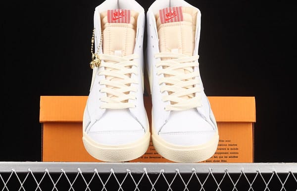 NIKE Blazer Mid'77 Vntg Emb Cream Yellow Trail Blazers high-top casual board shoes CW6421-100 - Image 12