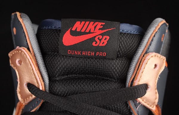 NIKE SB DUNK High Gundam joint style SB buckle rebound fashion casual board shoes DH7717-400 - Image 8