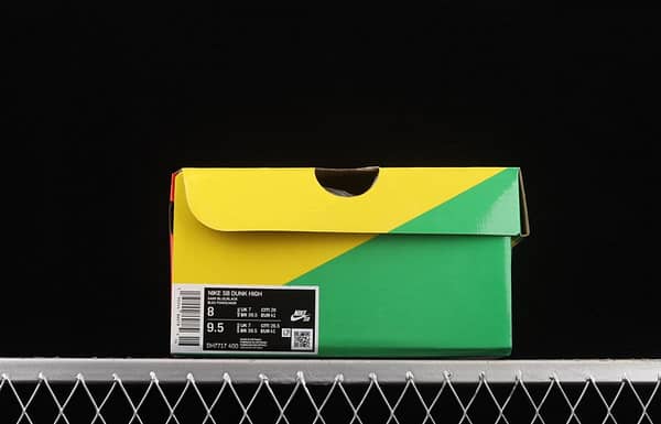 NIKE SB DUNK High Gundam joint style SB buckle rebound fashion casual board shoes DH7717-400 - Image 11