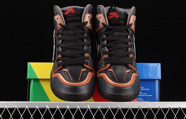 NIKE SB DUNK High Gundam joint style SB buckle rebound fashion casual board shoes DH7717-400 - Image 12