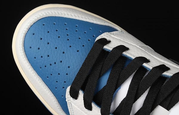 NIKE SB DUNK Low white, blue and black hook SB smash rebounds low upper board shoes DH0957-105 - Image 9
