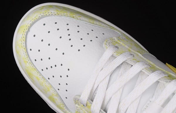 NIKE SB DUNK Low Prm yellow and white color SB buckle rebound fashion leisure board shoes DM9467-700 - Image 9