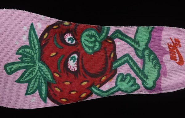 NIKE SB DUNK High Strawberry Cough strawberry green casual skateboard shoes CW7093-600 - Image 3