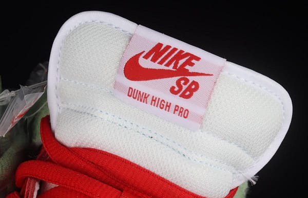 NIKE SB DUNK High Strawberry Cough strawberry green casual skateboard shoes CW7093-600 - Image 8