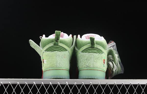 NIKE SB DUNK High Strawberry Cough strawberry green casual skateboard shoes CW7093-600 - Image 13