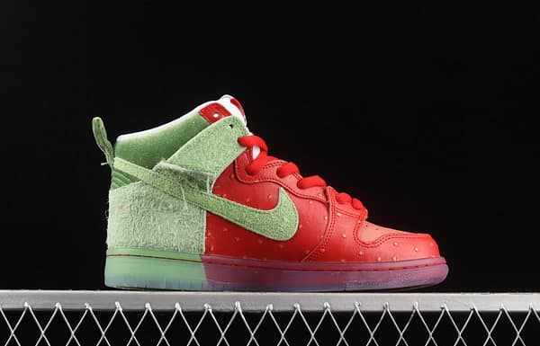 NIKE SB DUNK High Strawberry Cough strawberry green casual skateboard shoes CW7093-600 - Image 15