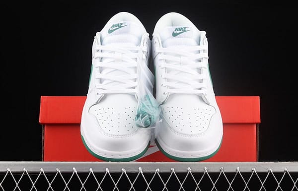 NIKE SB DUNK Low White and Green Celtic SB Slam Dunk Series low-side leisure sports skateboard shoes DD1503-112 - Image 12