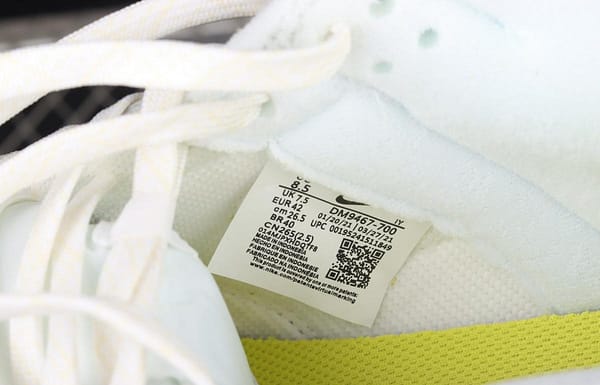 NIKE SB DUNK Low Prm yellow and white color SB buckle rebound fashion leisure board shoes DM9467-700 - Image 5