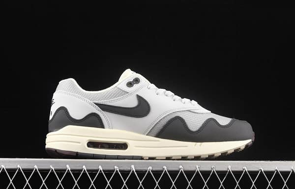 Patta x Nike Air Max 1 joint style suede spliced half-palm air cushion vintage running shoes DH1348-002 - Image 15