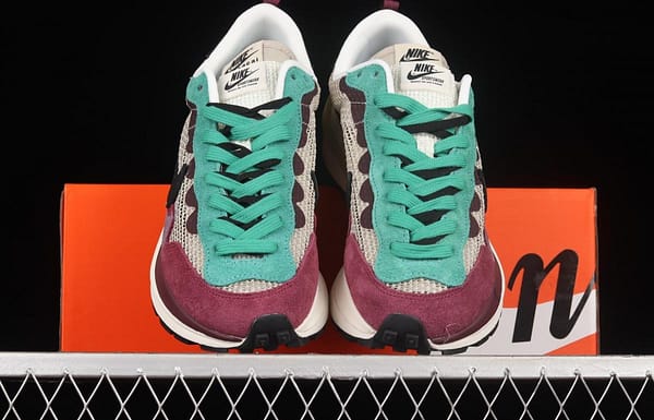 Sacai x NIKE VaporWaffle 3.0 casual shoes DD3035-200 - Image 12