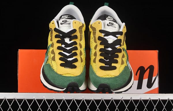 Sacai x NIKE VaporWaffle 3.0 casual shoes CV1363-700 - Image 11