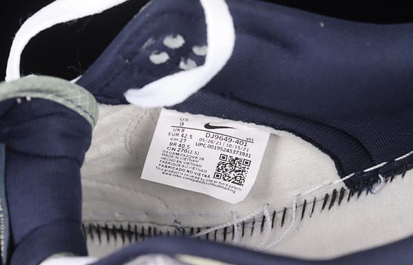 Unlon x NIKE SB DUNK Low co-branded dark blue and green SB buckled backboard fashion casual sneakers DJ9649-401 - Image 5