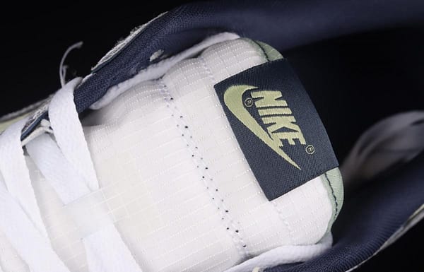 Unlon x NIKE SB DUNK Low co-branded dark blue and green SB buckled backboard fashion casual sneakers DJ9649-401 - Image 8
