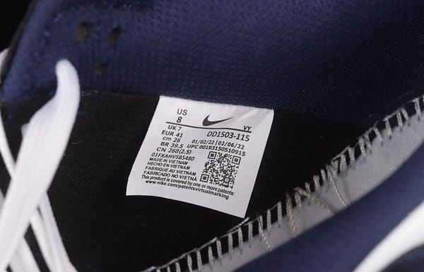 NIKE SB DUNK Low Navy Blue - Image 5