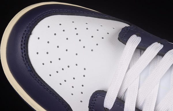 NIKE SB DUNK Low Navy Blue - Image 9