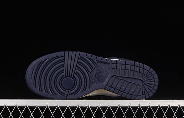 NIKE SB DUNK Low Navy Blue - Image 14