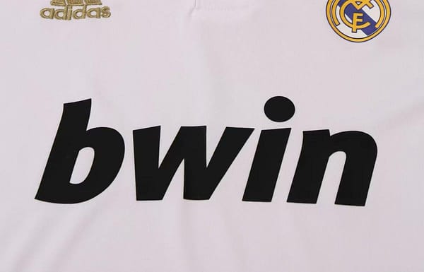 Retro Kids 11/12 Real Madrid Home Jersey - Image 4