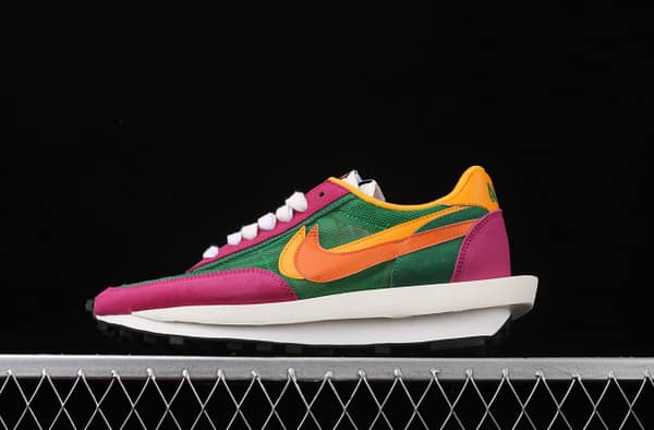 Sacai x NIKE LVD Waffle Daybreak co-signed catwalk style net gauze leather splicing double hook Swoosh running shoes BV0073-301