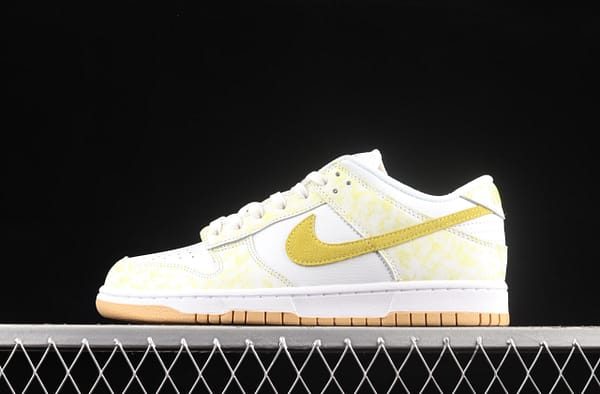 NIKE SB DUNK Low Prm yellow and white color SB buckle rebound fashion leisure board shoes DM9467-700