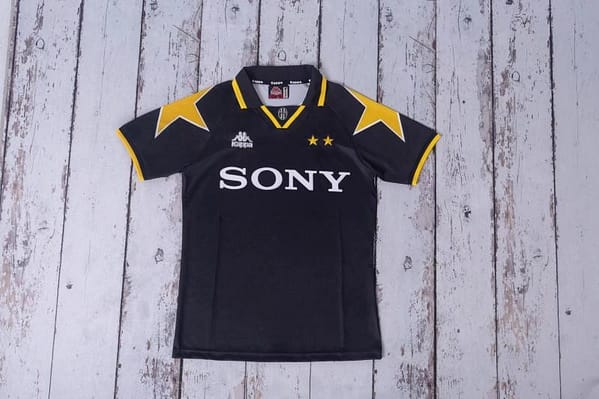 RETRO 95/97 Juventus Away Soccer Jersey - Image 6