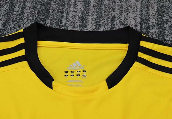 Retro Kids 11/12 Real Madrid Yellow Goalkeeper Jersey - Image 7