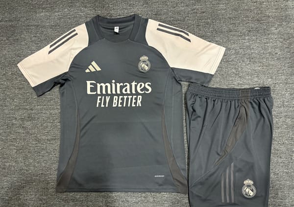 24/25 Kids Real Madrid Black/Pink Short Sleeve Jersey+Shorts - Image 2