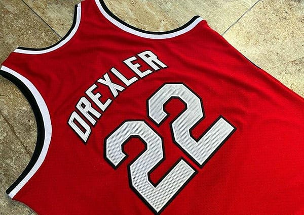 Men's Clyde Drexler Red Retro Classic Team Jersey - Image 4