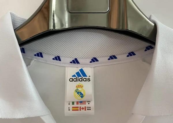 Retro 01/02 Real Madrid Home Jersey League Version With Sponsor - Image 9