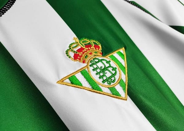 Retro 2003/04 Real Betis Home Soccer Jersey - Image 2