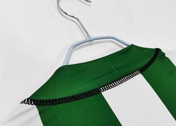 Retro 2003/04 Real Betis Home Soccer Jersey - Image 4