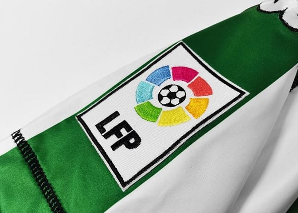 Retro 2003/04 Real Betis Home Soccer Jersey - Image 7