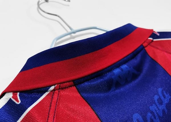 Retro 1995/97 Barcelona Home Soccer Jersey - Image 2