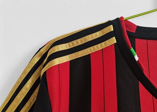 Retro 2013/14 AC Milan Home Soccer Jersey - Image 4