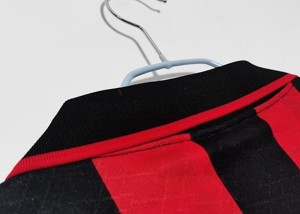 Retro 1995/96 AC Milan Home Soccer Jersey - Image 2
