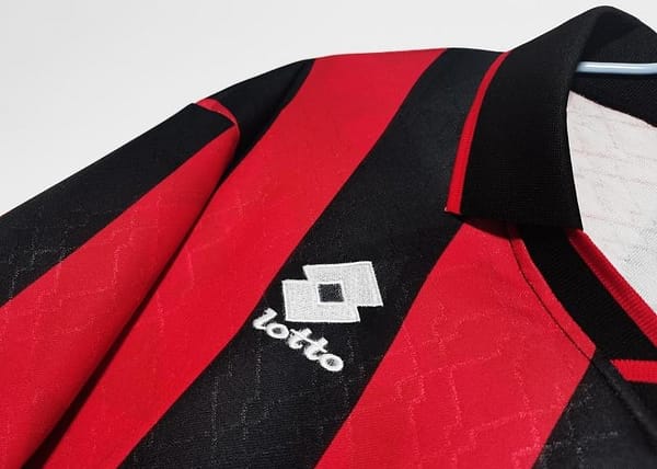 Retro 1995/96 AC Milan Home Soccer Jersey - Image 5