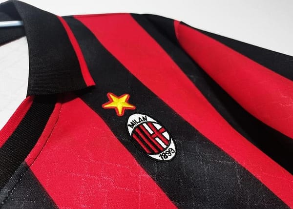 Retro 1995/96 AC Milan Home Soccer Jersey - Image 6