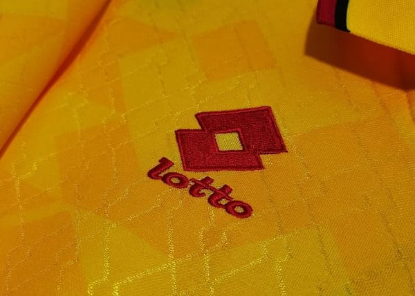 Retro 1995/96 AC Milan Third Soccer Jersey - Image 5