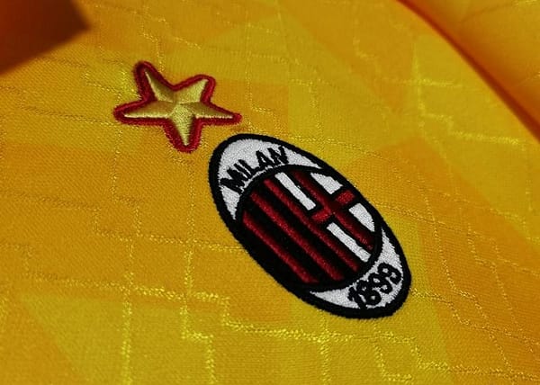 Retro 1995/96 AC Milan Third Soccer Jersey - Image 6