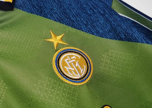 Retro 1995/96 Inter Milan Away Soccer Jersey - Image 5