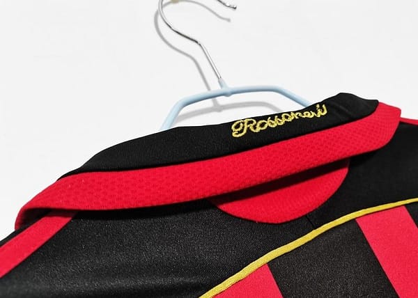 Retro 2006/07 AC Milan Home Soccer Jersey - Image 5