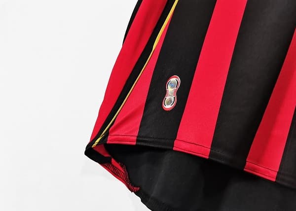 Retro 2006/07 AC Milan Home Soccer Jersey - Image 7
