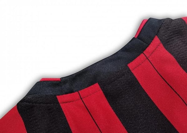 Retro Kids 2013/14 AC Milan Home Soccer Jersey - Image 4